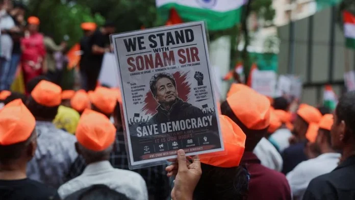 Indian engineer and activist Sonam Wangchuk addressing supporters during a peaceful campaign advocating constitutional protections for Ladakh.