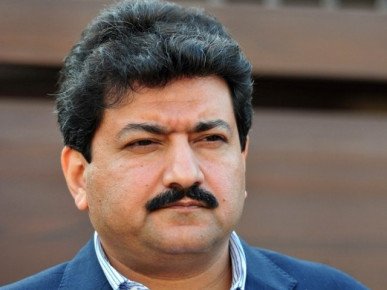 Journalist Hamid Mir criticising the reported recruitment of 1,561 under-matriculation teachers in Sindh.