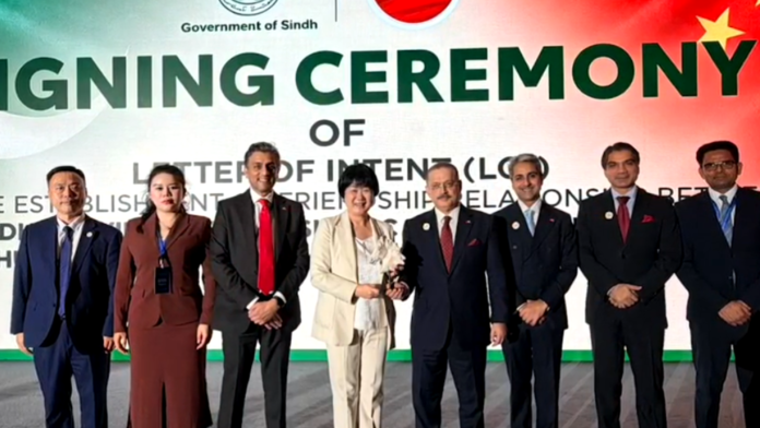 Sindh Senior Minister Sharjeel Inam Memon meets Hunan officials in Changsha to discuss trade, investment and economic cooperation