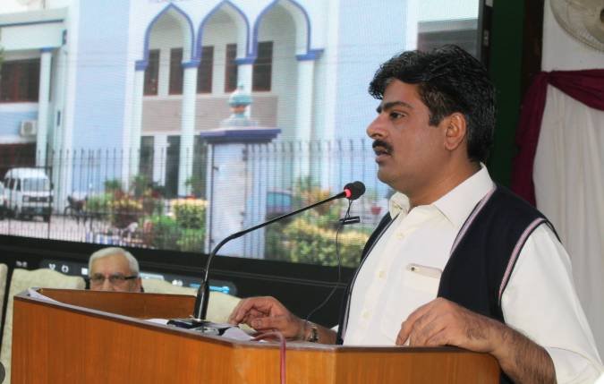 Sindh Education Minister Sardar Ali Shah announces one-hour reduction in school timings