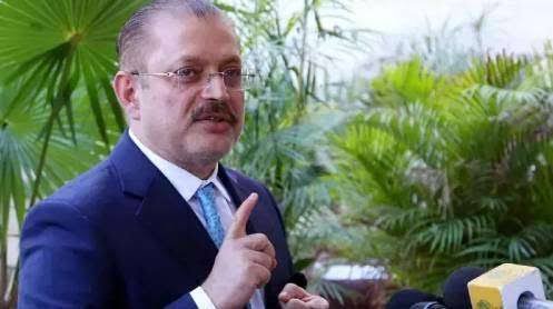 Sharjeel Inam Memon reviewing construction progress of the Yellow Line BRT project in Karachi.