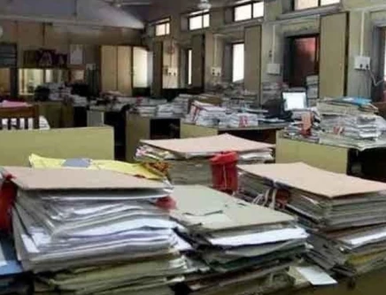 Pakistan federal government decision to abolish 60 percent of vacant permanent accounts posts